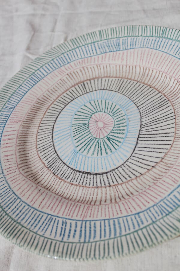 fotografía de producto plato llano textura rayada